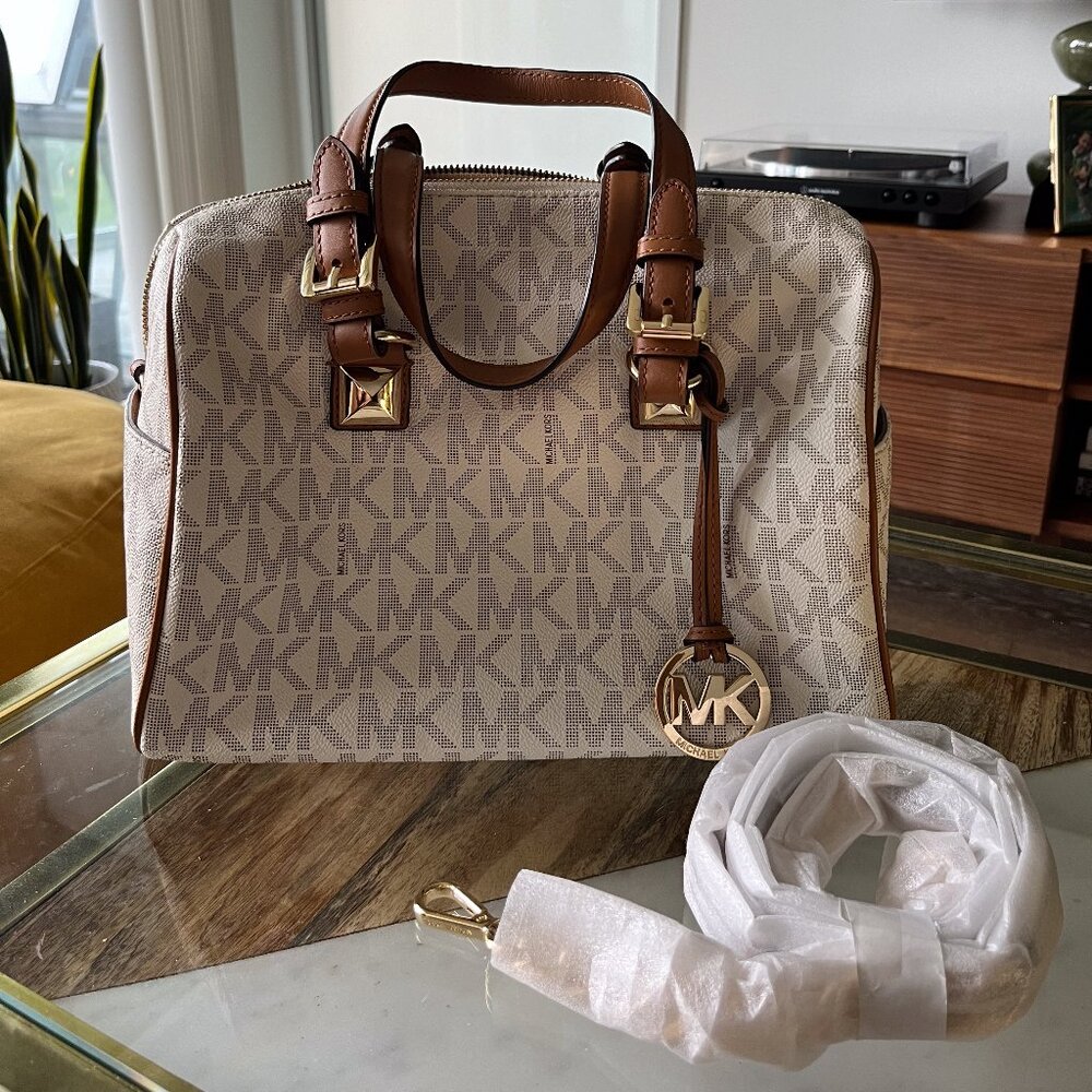 MICHAEL KORS - LOGO TOTE HAND BAG